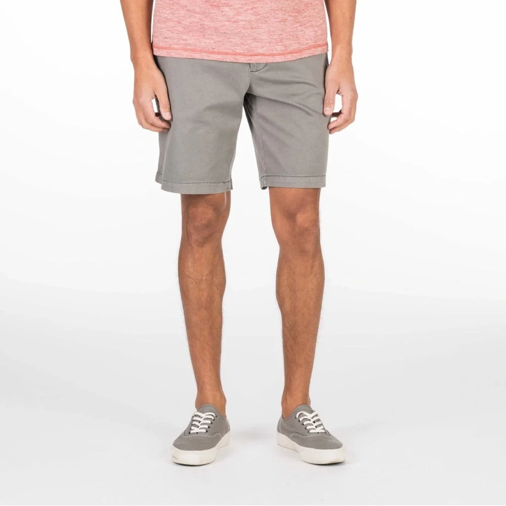 Faherty classic gray chino flat front shorts sz 30